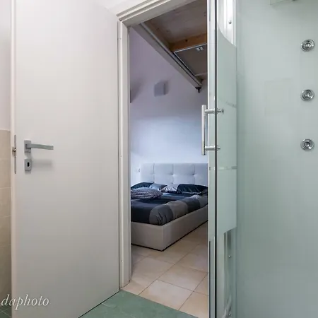La Di Bonnes Apartment Pietrasanta