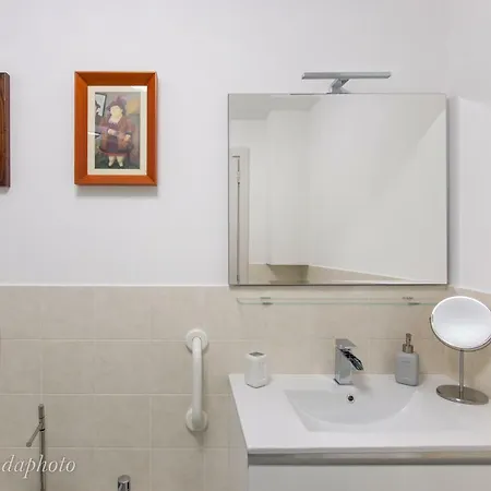 La Di Bonnes *
