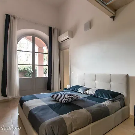 La Di Bonnes Apartment Pietrasanta